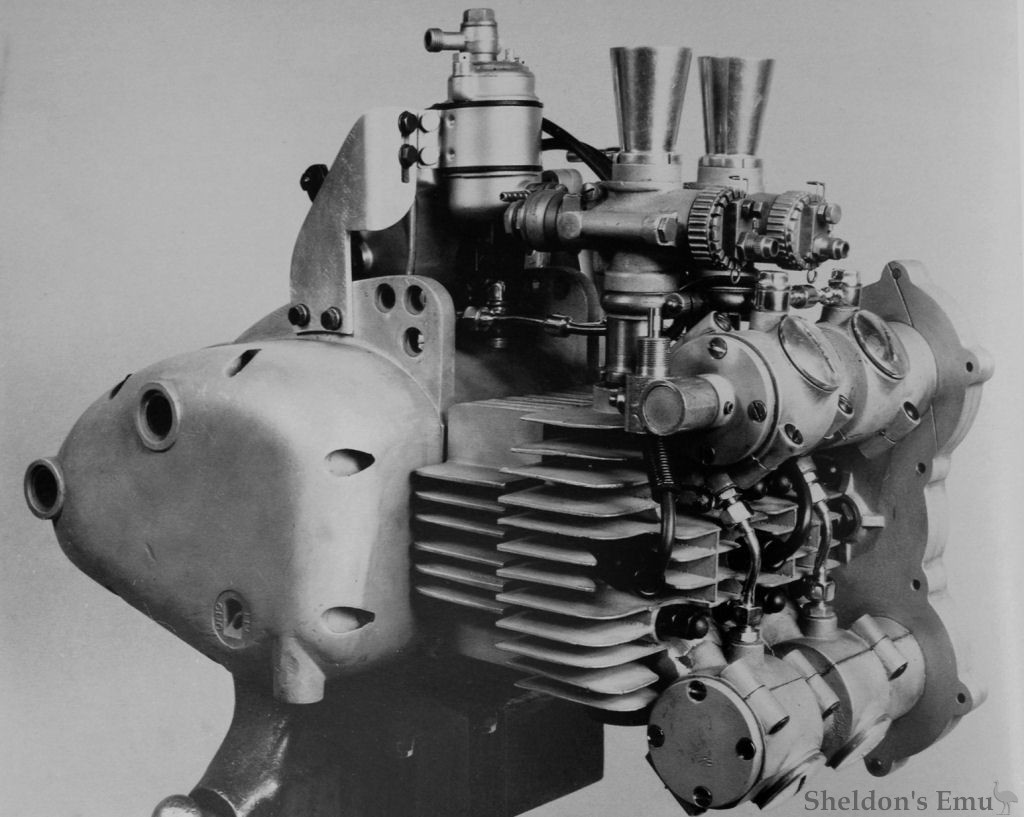 Rumi-1954-4T-DOHC-Engine.jpg