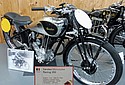 Sarolea-1937-346cc-OHV-Monotube-OHa.jpg
