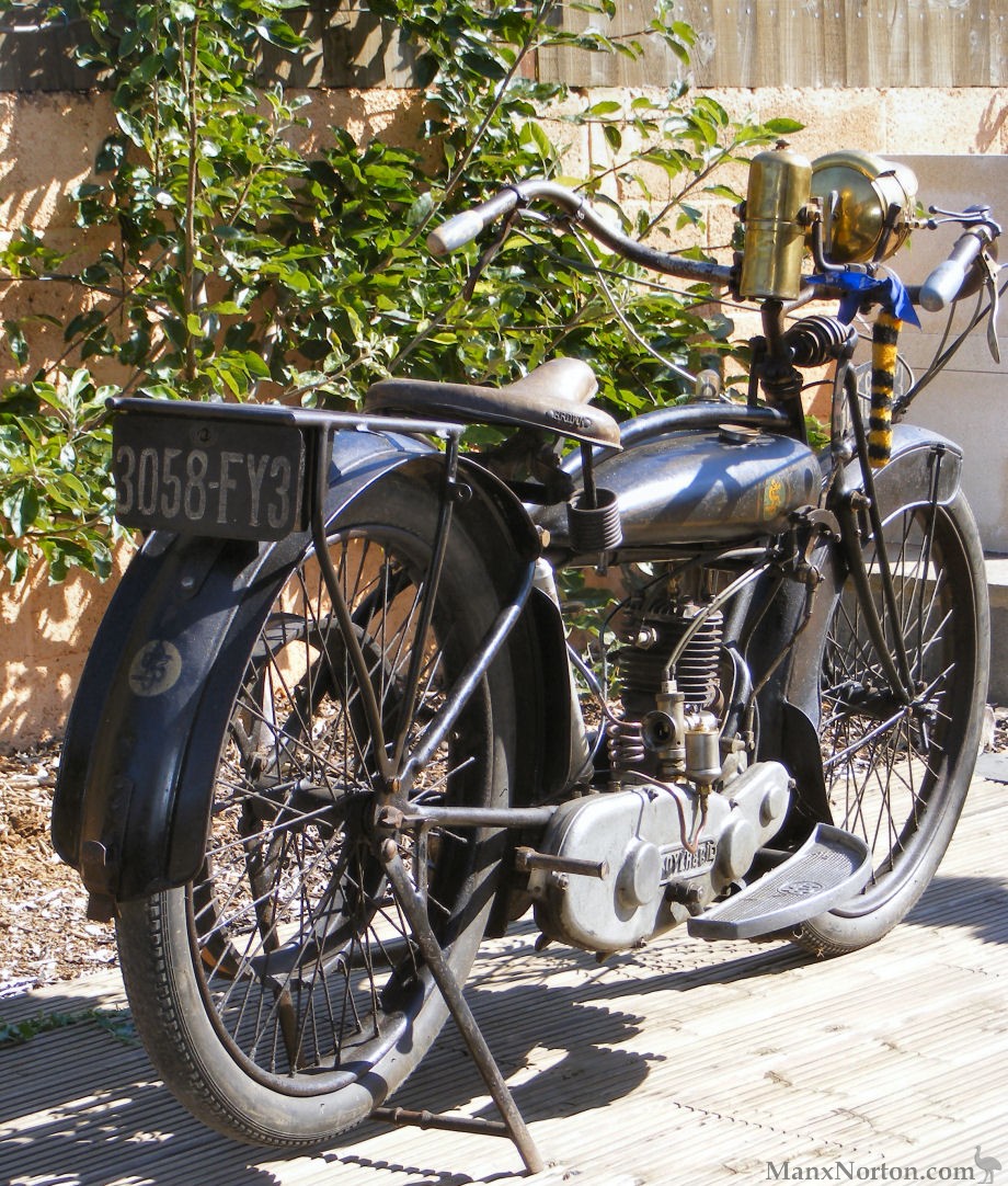 Soyer-1922-250cc-Parrett-4.jpg