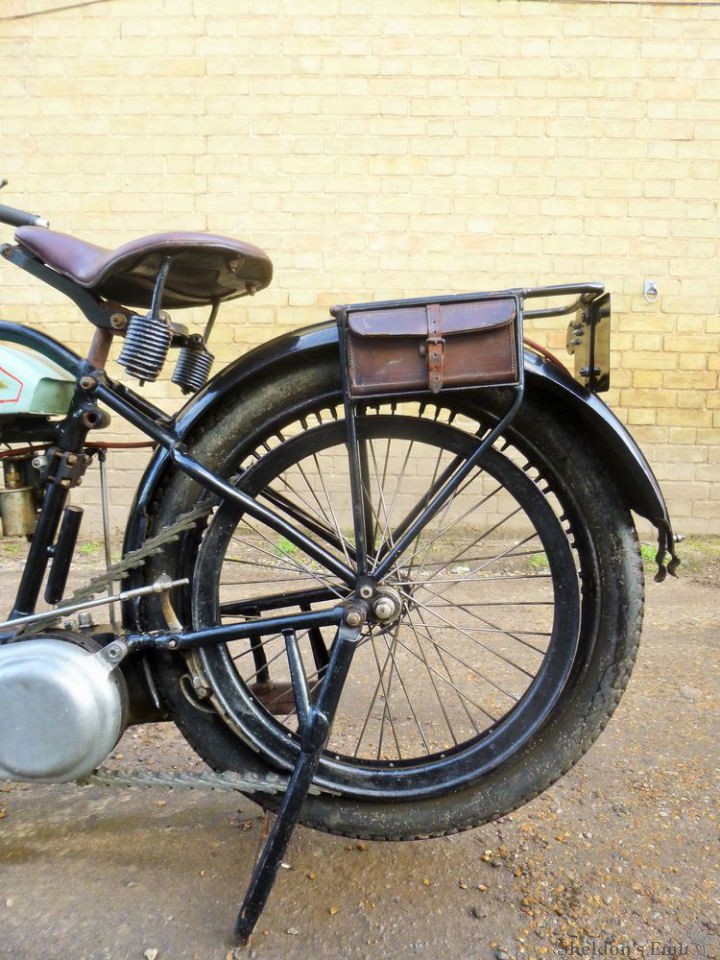 Triumph-1920-H-550cc-AT-1.jpg