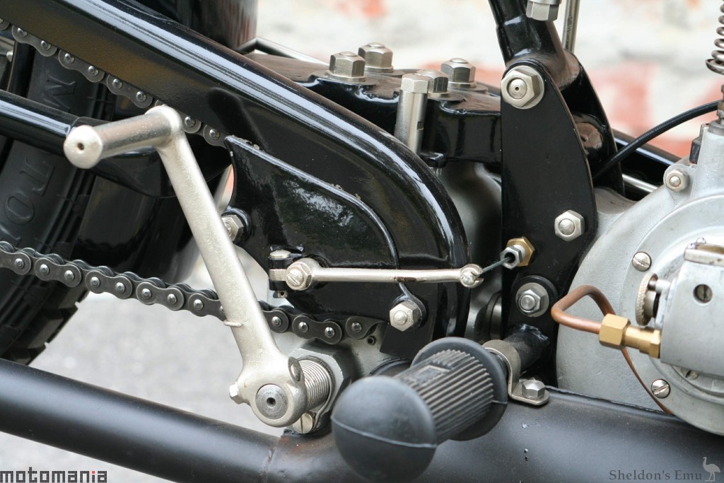Triumph-1926-Model-P-500cc-Motomania-10.jpg