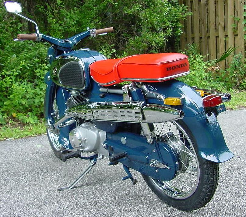 Honda-1961-CS92-Benly-Port-Rear.jpg