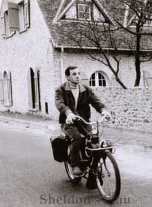 Charles-Aznavour-on-a-Solex-1400-in-1959.jpg