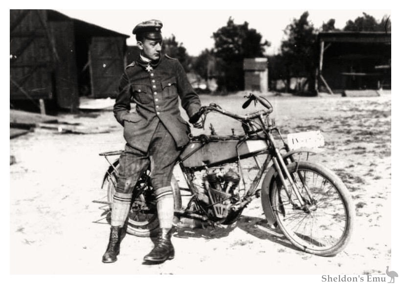 Wanderer-1914-4PS-Heeresmodel-Werner-Voss.jpg