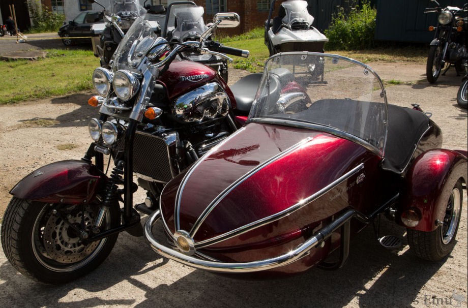 triumph rocket 3 sidecar